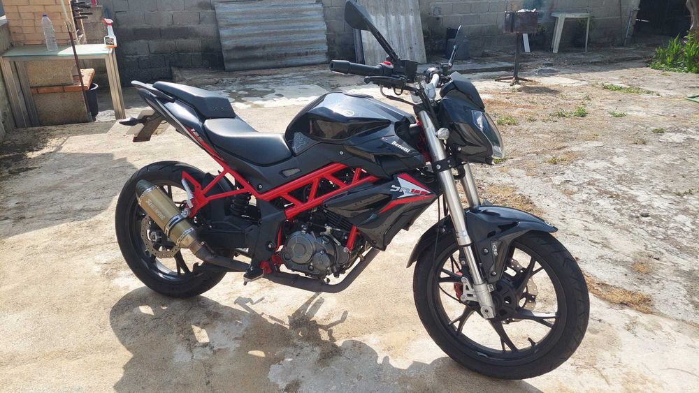 Benelli bn 125 em bom estado