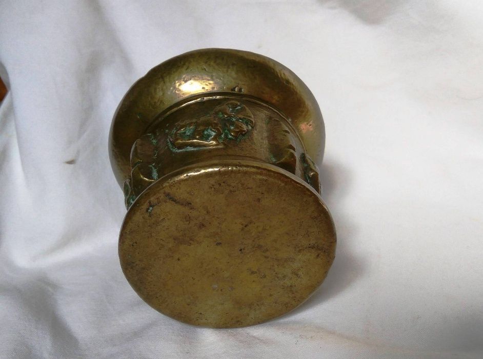 Almofariz Pilão Bronze Séc XVII 2