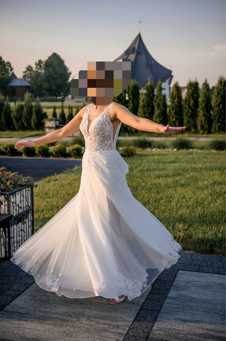 Suknia slubna z koronką