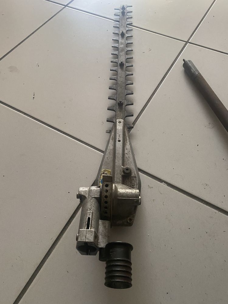 Corta sebes stihl hl 100 angular