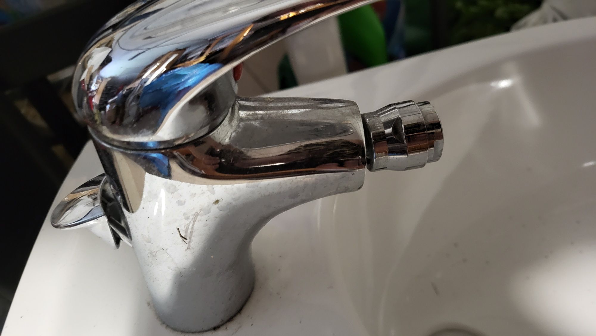 Bidet w zestawie z baretią