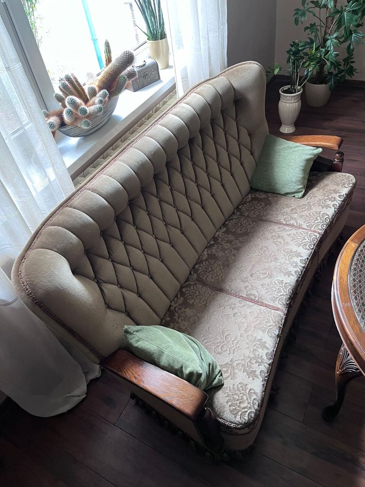 Zestaw wypoczynkowy klasyczny sofa i 2 fotele