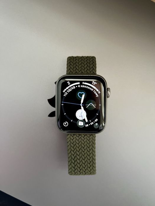 Apple Watch Series 6 • 44mm • GPS + LTE • Sapphire