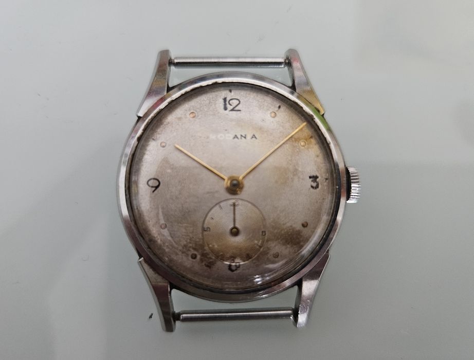 Zegarek Rodana Swiss - nakrecany