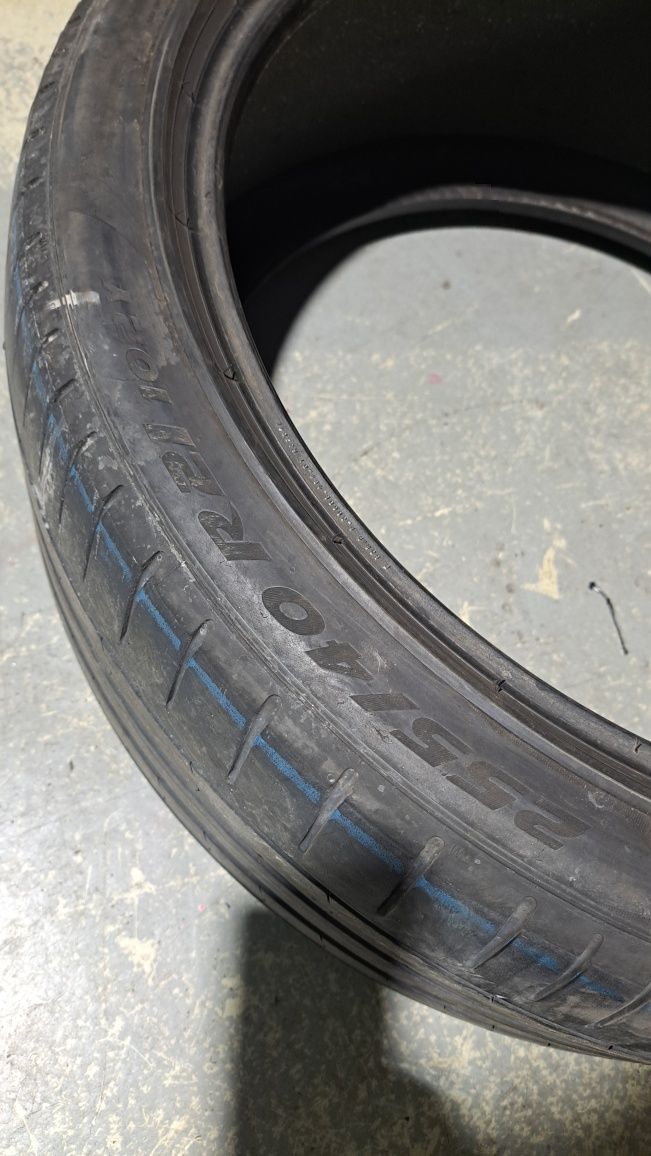 Pneus 255/40/21 pirelli