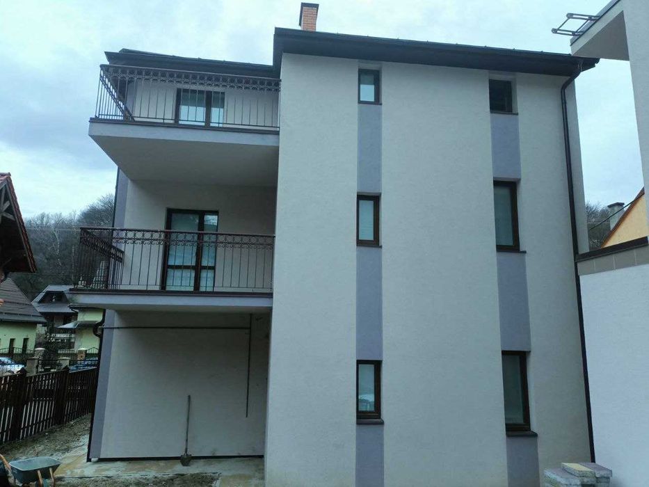 Продаж будинків на вул. Голубця