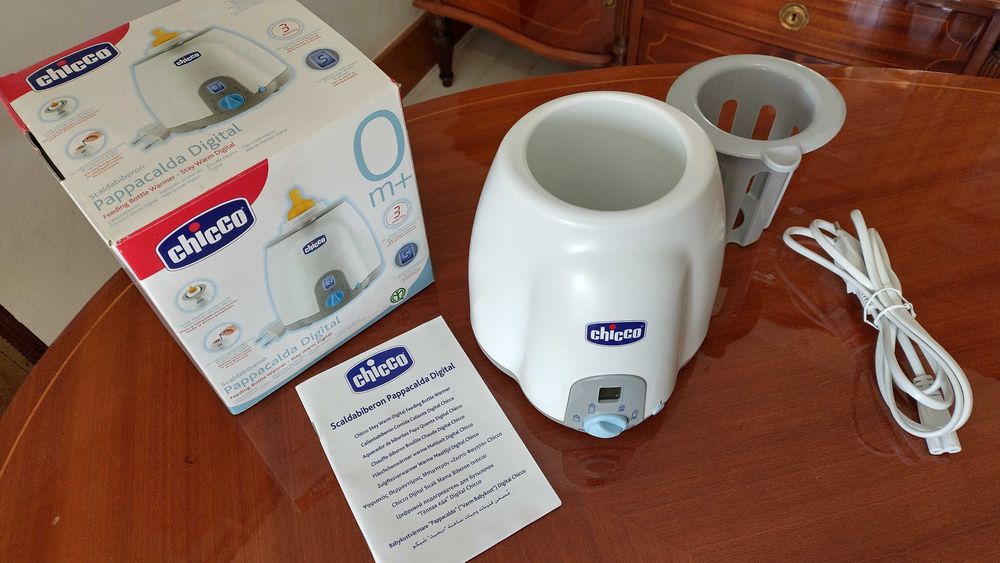 Aquecedor de biberões da Chicco com mostrador digital