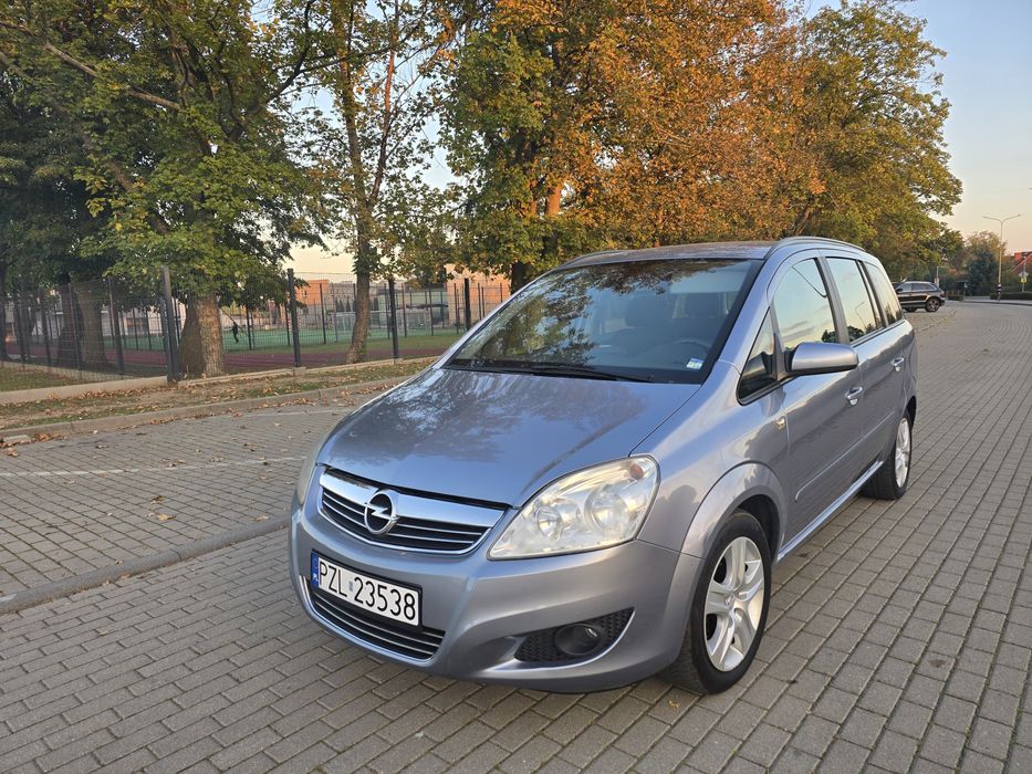 Opel Zafira 1.8 Benzyna 7 osobowy Orginalny Udokumentowany Przebieg