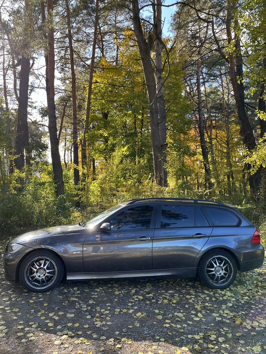 Продам BMW E91 320D N47