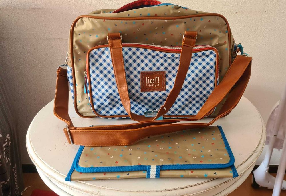 Mala com muda fraldas azul