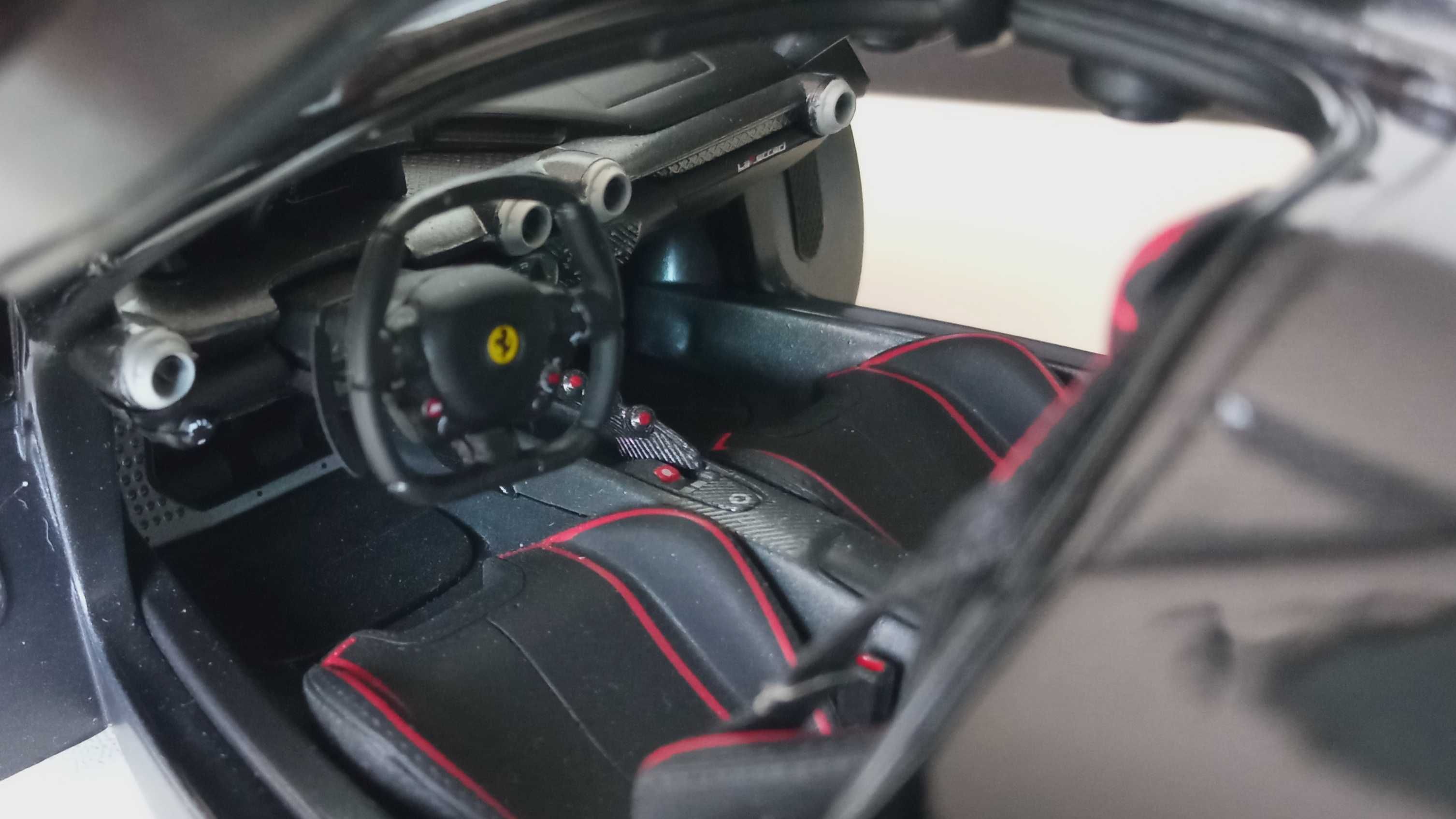 Ferrari LaFerrari HW Elite black 1:18