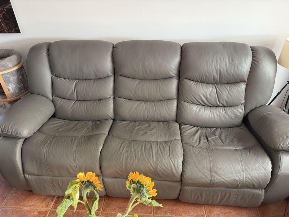 Narożnik skórzany plus fotel z funkcją komfort