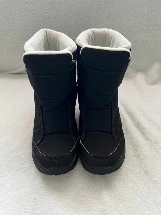 Чоботи фірми Quechua 36 розміру за устілкою 23 см.