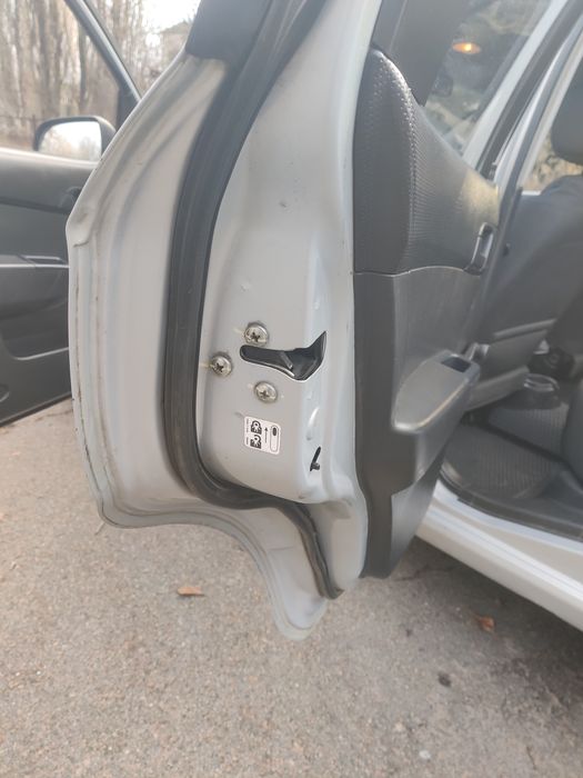 Нефарбована !!!  Газ! 1.5 8 Кл VIDA