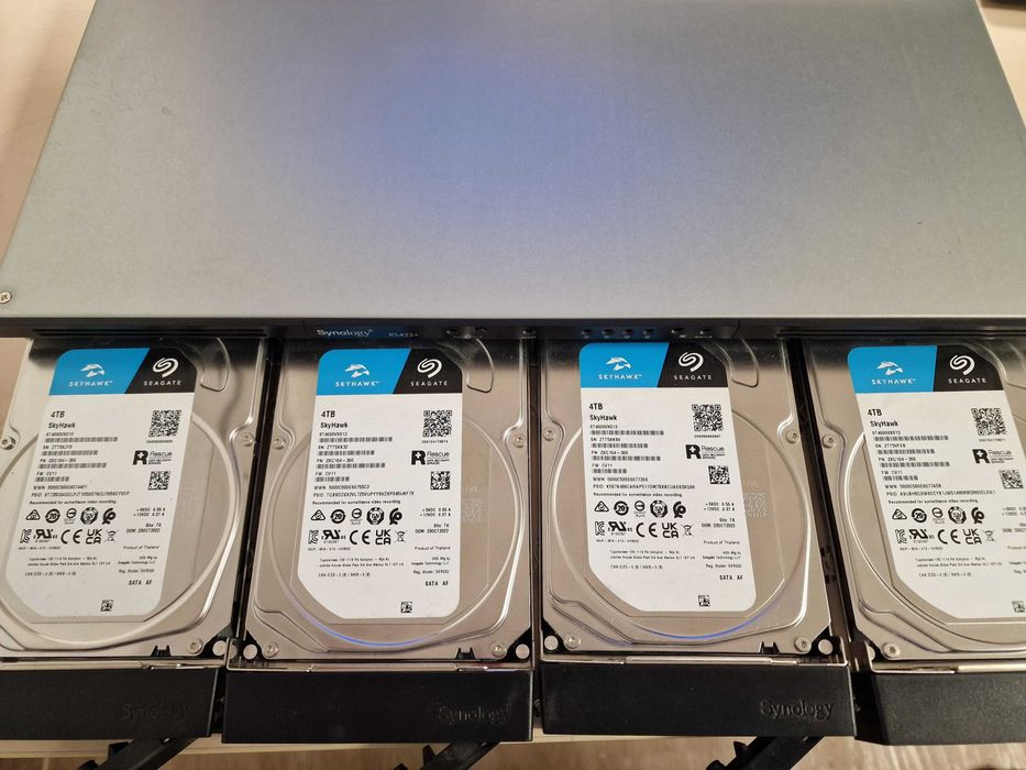 Server NAS Synology RS422+  z czterema dyskami 4x4Tb