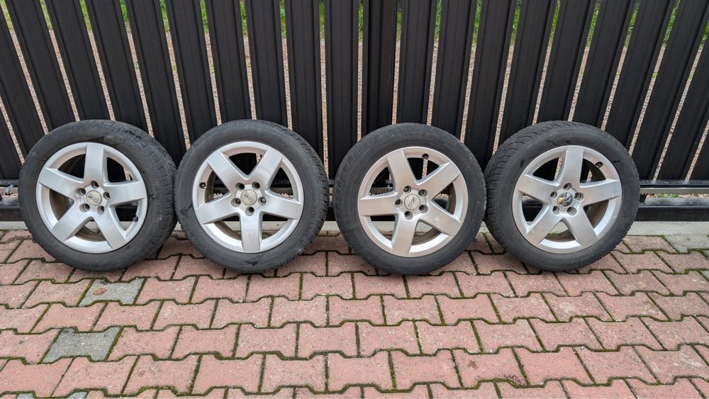 Felgi aluminiowe 15" z oponami zimowymi Barum 185/55 5x100
