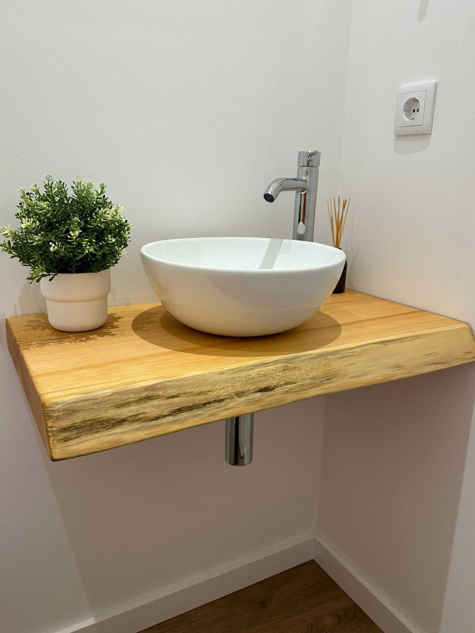 Live edge table, oak, chestnut, acacia, exotic woods made to measure