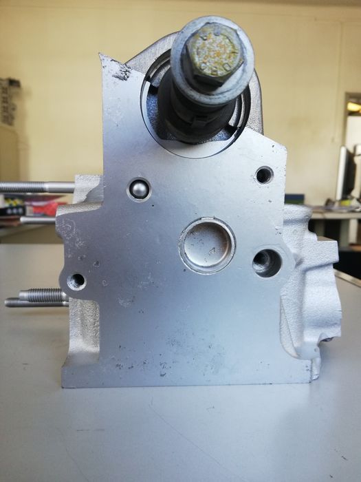 Cabeça de motor Peugeot /Citroën 1.9D  ( DW8)