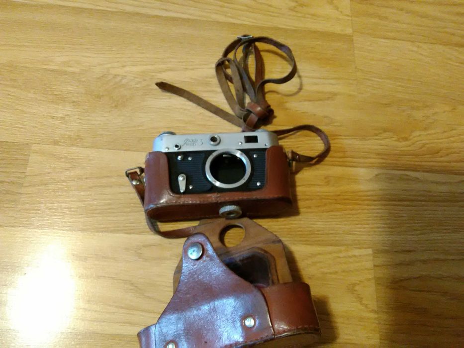 Фотоаппарат ФЭД 3 в чехле