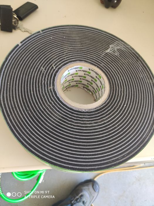 Taśma rozprężna do ciepłego montażu okien firmy illbruck