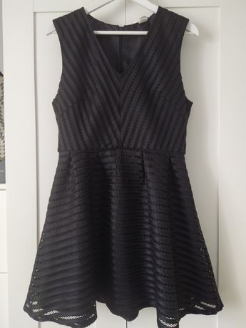 Sukienka koktajlowa mała czarna rozkloszowana r. L/XL h&m