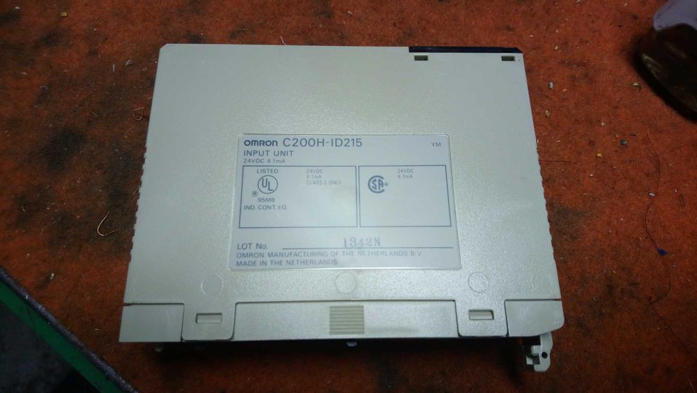 Sterownik PLC OMRON SYSMAC C200H używany + programator PRO27-E