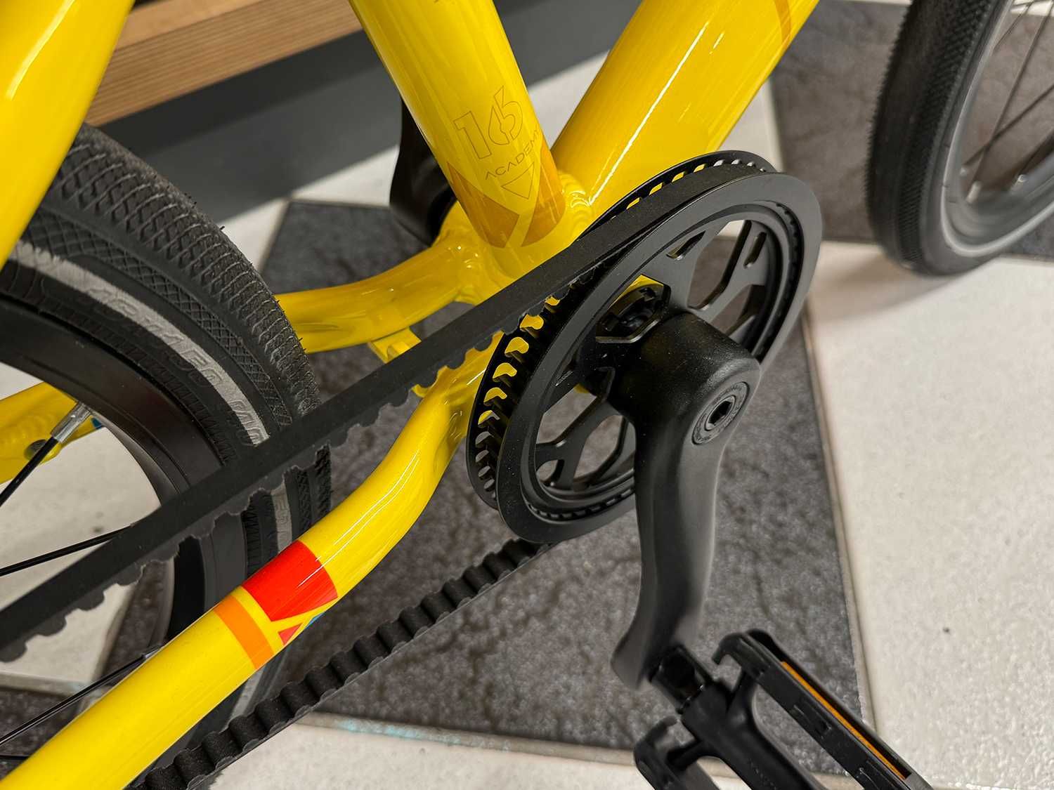 Rower dziecięcy ACADEMY 2 Belt Yellow 14 KRAKÓW w ofercie kubikes puky