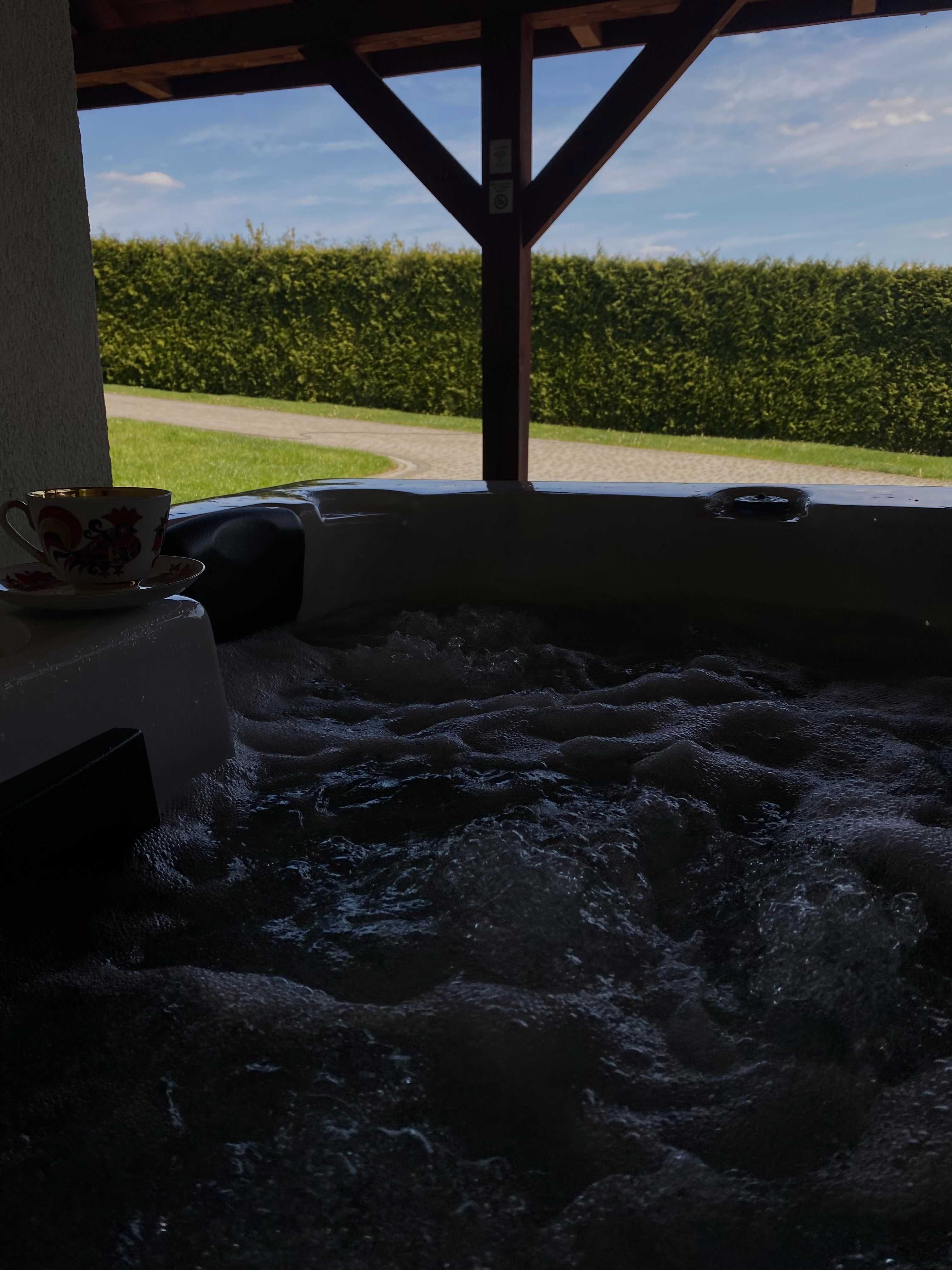 Domek z jacuzzi, sauną i grotą solną na wyłączność.