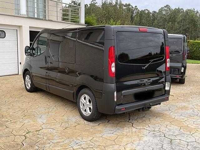 Розбірка Renault Trafic 2, 3 разборка Рено Трафік шрот б у запчастини