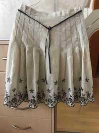 Оригинальна летняя юбка с вышивкой