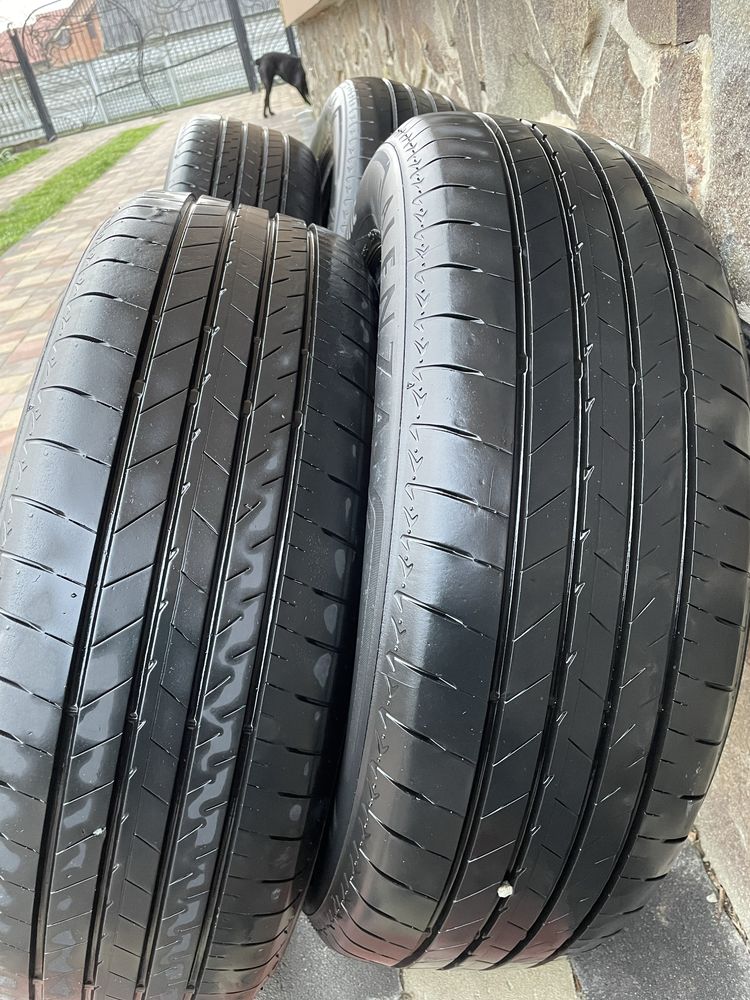 Шини Bridgestone Alenza