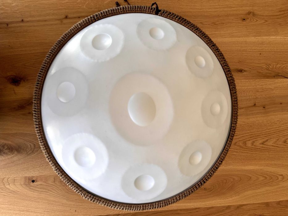 Handpan skala - D Kurd 9 Tonów - medytacja, FILM z demo