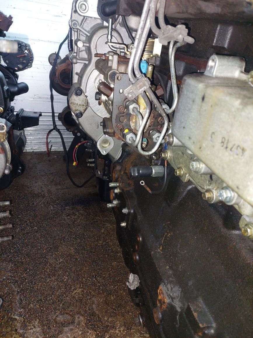 Silnik  perkins 1104.4  bez turbo do jcb