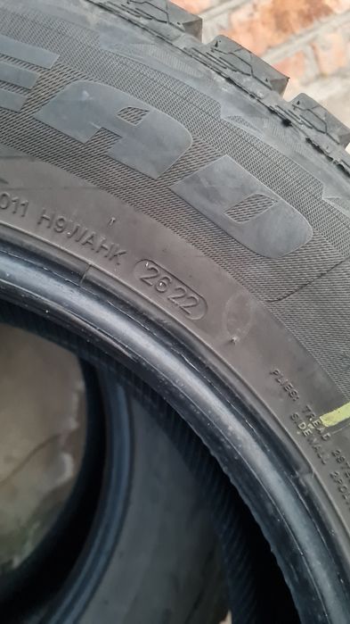 Зимняя резина 235/65R17