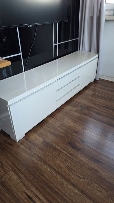 Besta burs Szafka pod TV, biały połysk