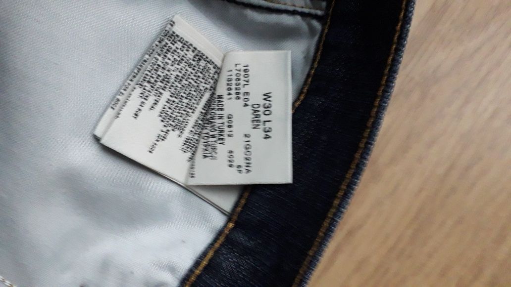 Spodnie jeansowe Lee guziki W30/L34