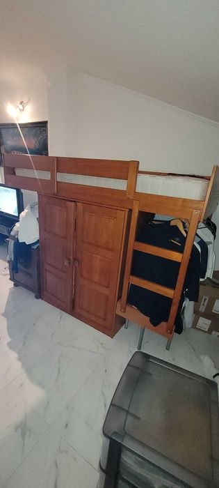 Beliche com uma cama