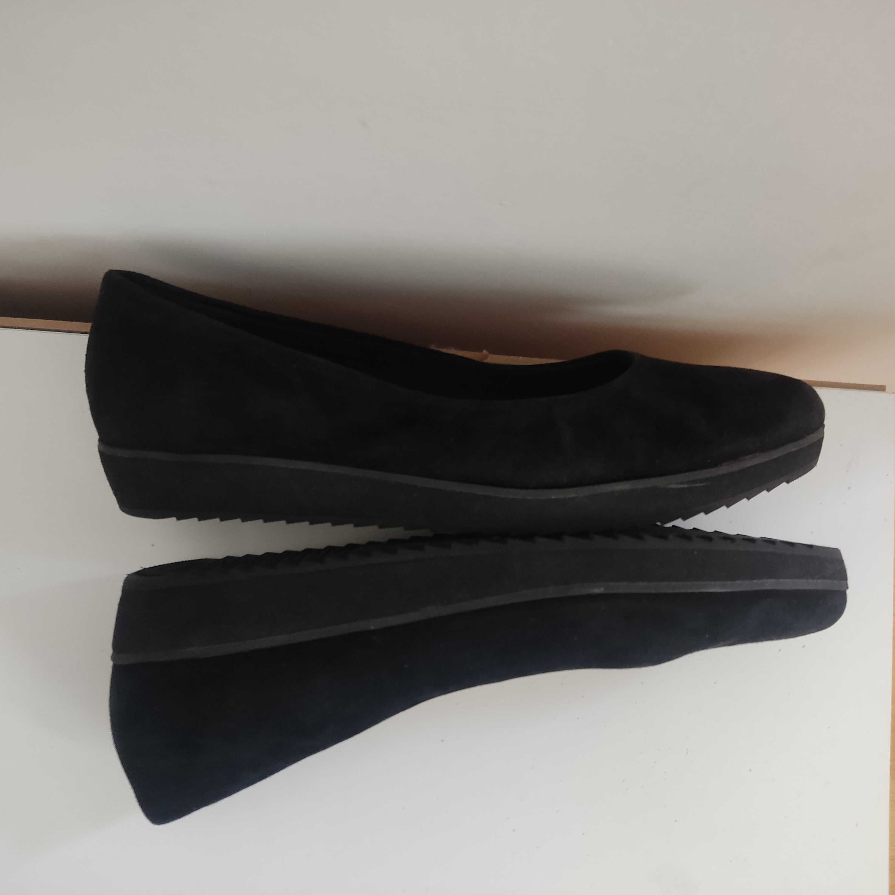 Buty damskie skóra naturalna rozmiar 41
 Clarks