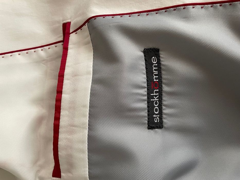 Biala Kultowa marynarka męska z paryskiego butiku na Champs-Elise