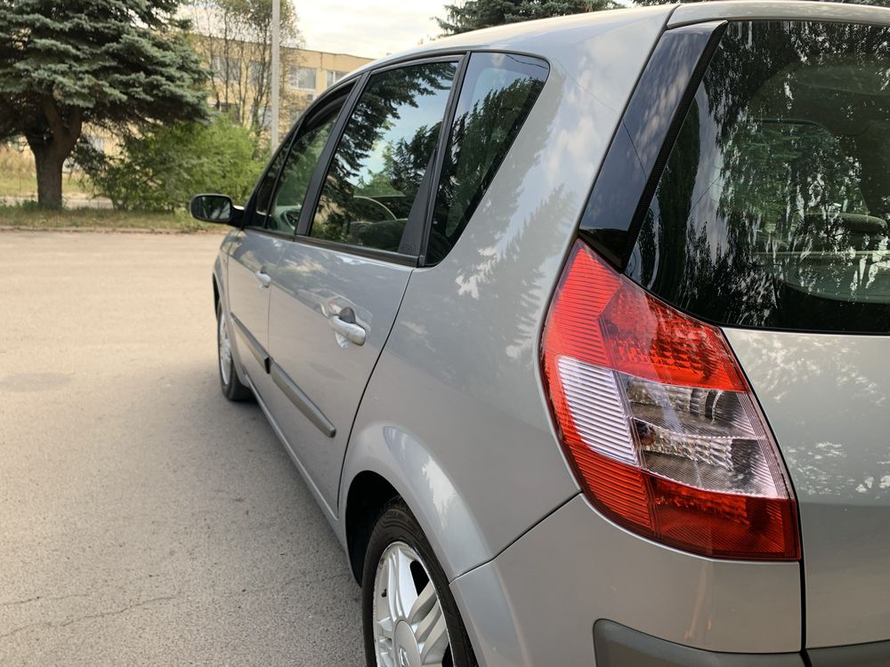 Renault Scenic 1.6 16v бензин