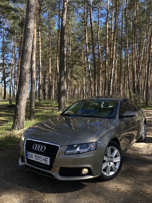 Audi a4 b8 2010г