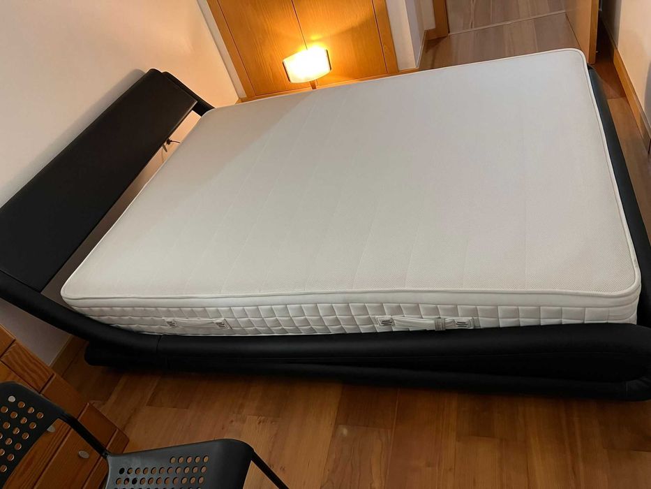 Cama de Casal + colchão 190x140
