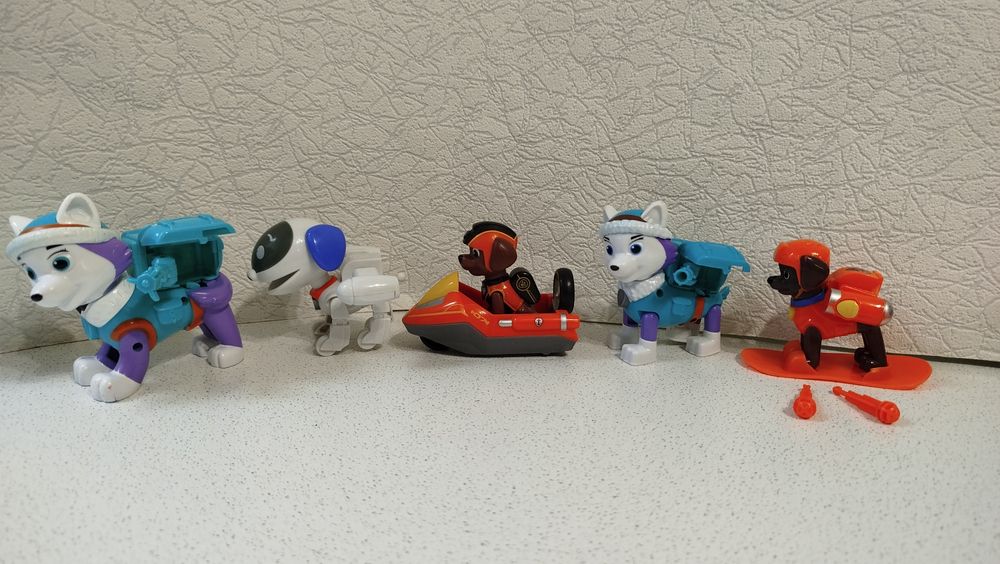 Робопес, Эверест, Зума на лодке Щенячий патруль