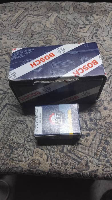 Датчик тиску в паливні рейці, датчик положення розпредвала. Розборка