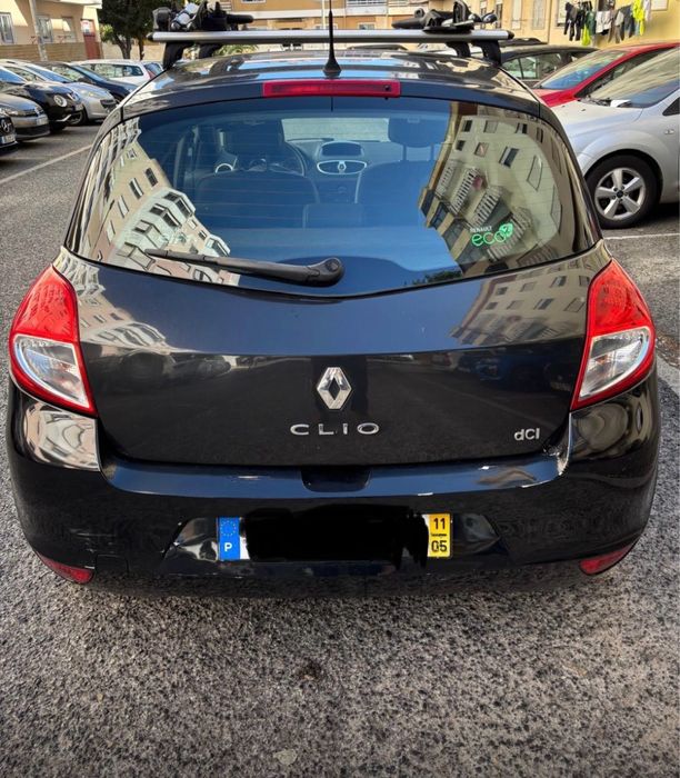 Renault Clio 1.5 DCI 5 portas preto