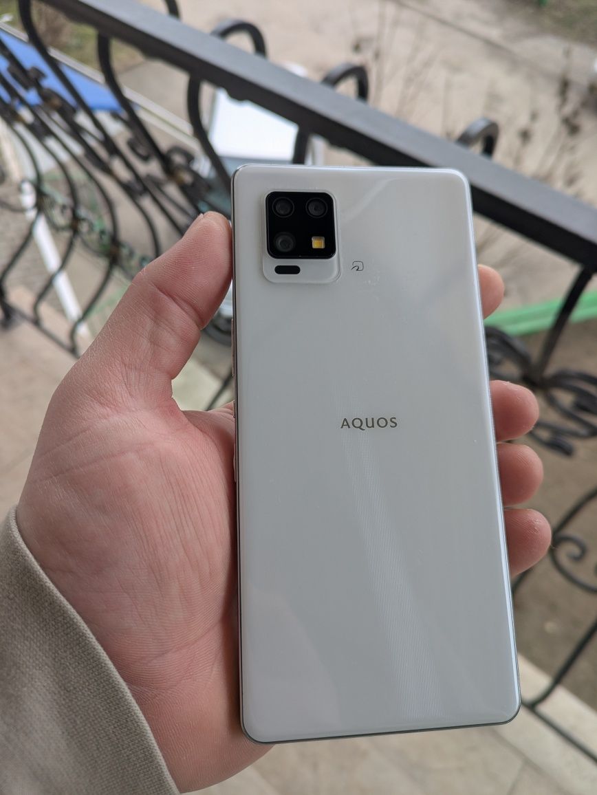 В продаже уникальный Sharp zero 6 8/128гб еsim