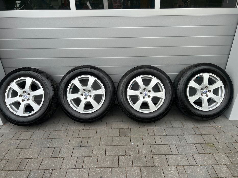 Alufelgi 17 z oponami zimowymi VOLVO XC60