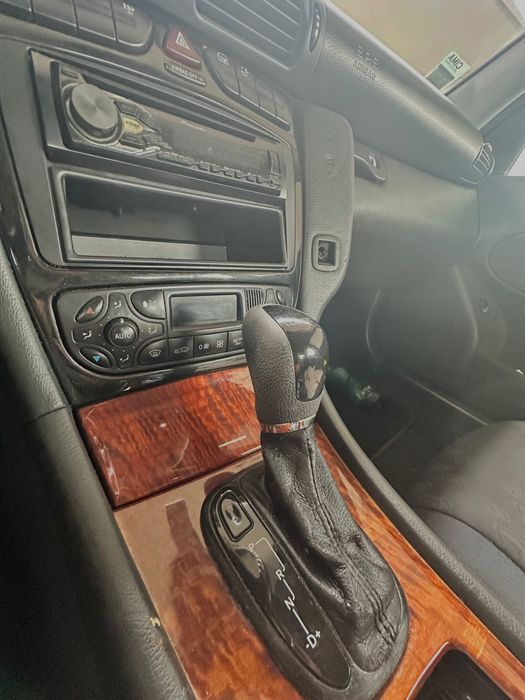 VENDO MERCEDES 220 cdi  CLASSE C Automático
