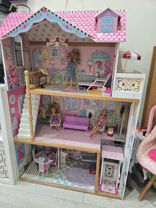 Duzy drewniany Domek dla lalek barbie Kidkraft Annabelle
3
Kidkraft