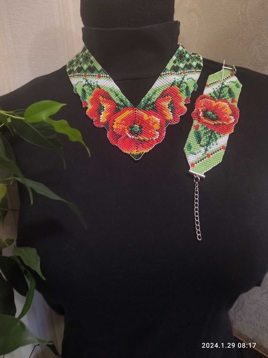 Гердан кутовий з бісеру